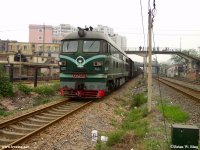 DF4-0737 heading a goods train down to Guangzhou Nan.