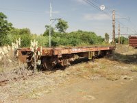 Yet another abandoned wagon.