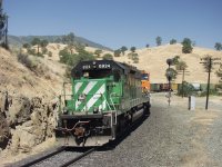 BNSF SD40-2 pusher (banking loco) near tunnel 10.